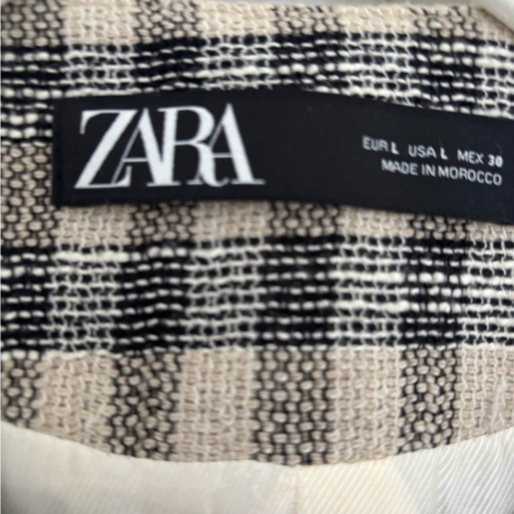 Zara Checkered Black and Cream Jacket/ Blazer - Picture 4 of 6